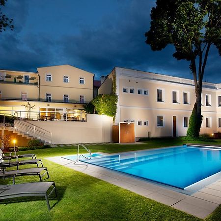 Hotel Reza Františkovy Lázně エクステリア 写真