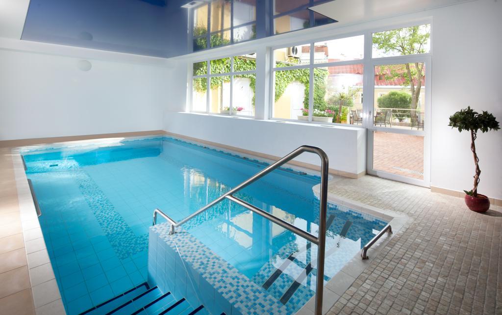 Hotel Reza Františkovy Lázně エクステリア 写真