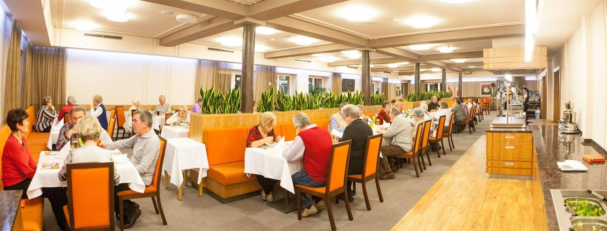 Hotel Reza Františkovy Lázně エクステリア 写真